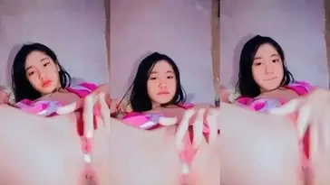 ABG Cantik Mulus Colok Memek Pink Perawan Nagih